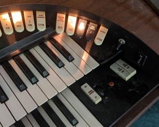 PLL #122 - Conn Organ lights up, but needs repair $200