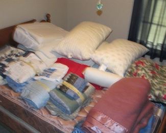 Sheets, Blankets & Pillows