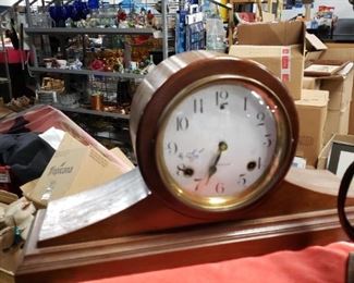 Antique mantle clock 