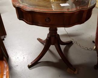 Leather top solid cherry scalloped end table with drawer approx. 27" diameter x 27.25"H with glass 