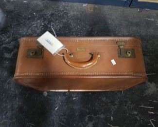 Vintage Belgrad luggage  