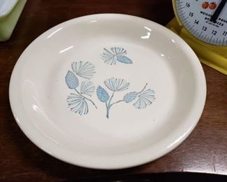 Vintage Hand decorated Made in America oven proof pie plate 