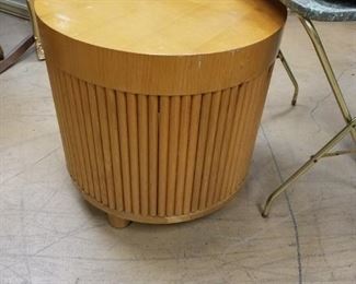 20" Diameter x 20"H Blonde drum table
