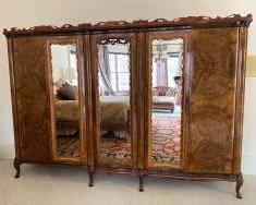 19th Century Italian Bombay Burl Walnut Wardrobe