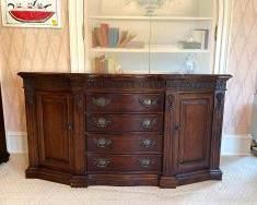 Bernhardt Mahogany Breakfront Sideboard / Server / Dresser