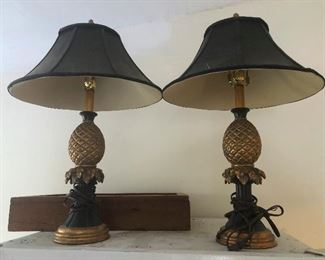 pineapple skewered lamps