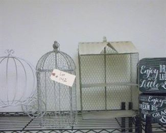 Lot 142 Wire frame decorations