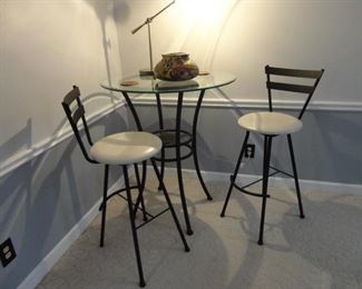 Heavy metal bistro set