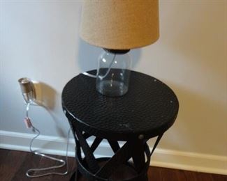 World Market round Table