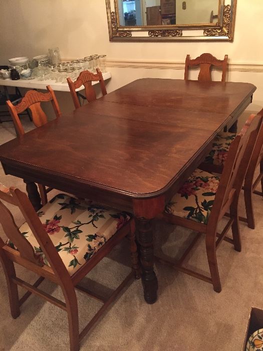 Vintage Gate Leg Dining Table w/6 Upholstered Chairs