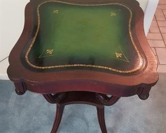 Leather top Table 22x22x29