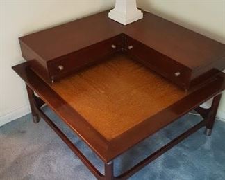 Weiman Heirloom Mid Century Corner Table 34x34x16 22" to top level