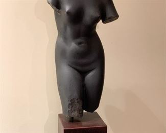 Lot #223 - $100 - Metropolitan Museum of Art Reproduction Sculpture