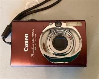 Canon PowerShot SD1100 IS Camera