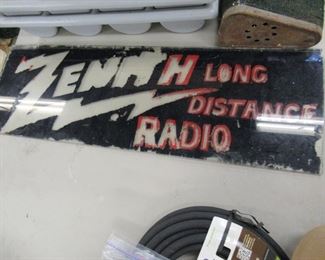 Vintage Glass Zenith Advertising piece, no major damage I can see, Approx 29" long x 9"           
Price$50.00 obo