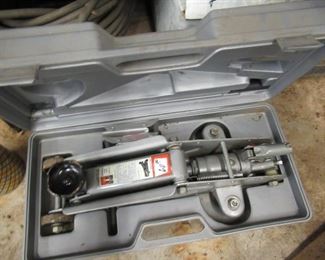 Floor Jack Price$40.00