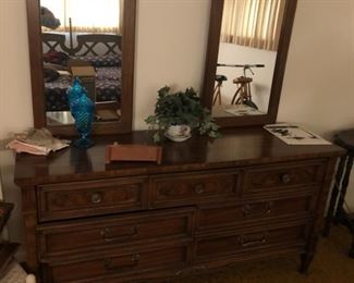 Estate Triple Dresser Broyhill