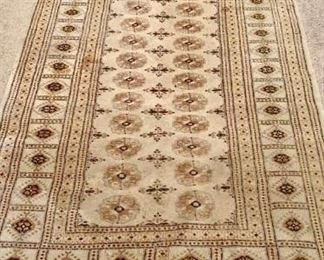 Carpet From Pakistan https://ctbids.com/#!/description/share/352455