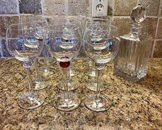 Wine Glasses & Decanter https://ctbids.com/#!/description/share/352553