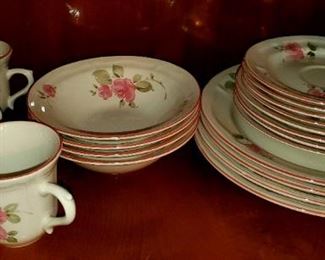 Gibson Dishware