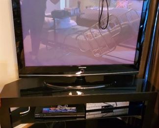 Samsung Flat Screen TV; Electronics