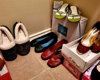 Barely Worn Woman's Shoes - Size 10 (most pairs still with Box