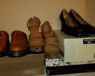 Barely Worn Woman's Shoes - Size 10 (most pairs still with Box