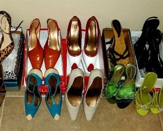 Barely Worn Woman's Shoes - Size 10 (most pairs still with Box