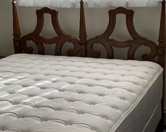 Nice queen mattress - part of complete bedroom set