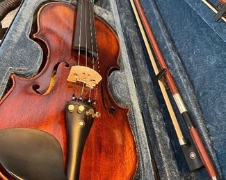 Mendini Violin