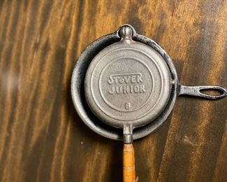 Antique Stover Jr. cast iron 