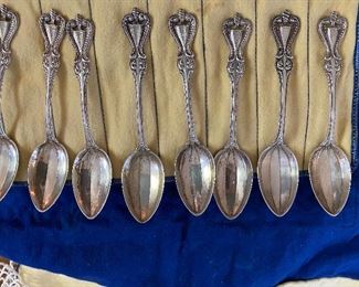 Antique set of 8 Towle Sterling old Colnial spoons