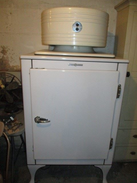 1928 's GE plugged it in today and it works very well freezes the ice box quiet nice and heavy and its in the basment