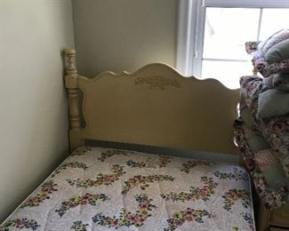 Twin bed
Dresser and Hutch