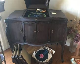 Victor Victrola Talking Machine with Crank