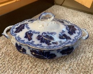 Johnson Bros "Normandy" blue flow covered dish.