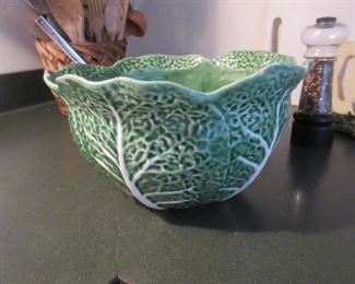 Portugal cabbage serving pieces