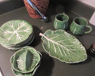 Portugal cabbage serving pieces