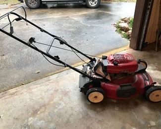 TORO SELF PROPELLED LAWNMOWER