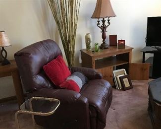 RECLINER, TV STAND, PILLOWS