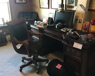 Aspen Executive Desk and Chair. Super heavy, velvet lined drawers