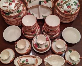 Look at them thar apples!