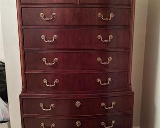Baker "Historic Charleston Reproductions" 9-drawer mahogany chest-on-chest.