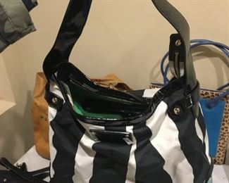KATE SPADE BLACK WHITE HAND BAG-$50