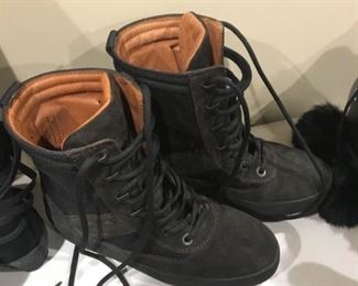 YEEZY SEASON 3 MILITARY BOOT SIZE 38-$200