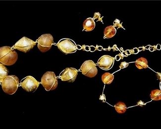 103. Dayne Duvall Goldtone Glass Beads Jewelry Suite