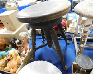 Antique claw foot piano seat