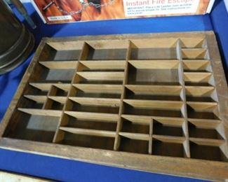 Letterbox tray