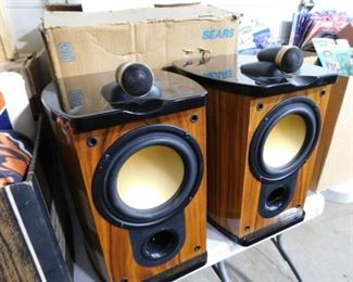 Diva Stereo Speakers