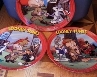 3 Looney Tunes plates   $10